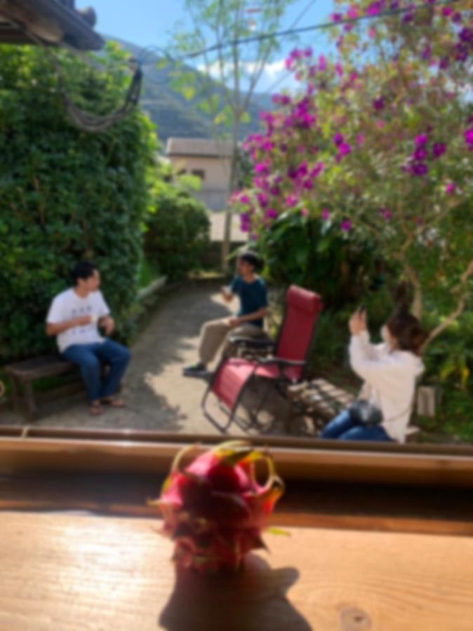 奄美ゲストハウス Hub A Nice Inn Setouchi  Exterior foto