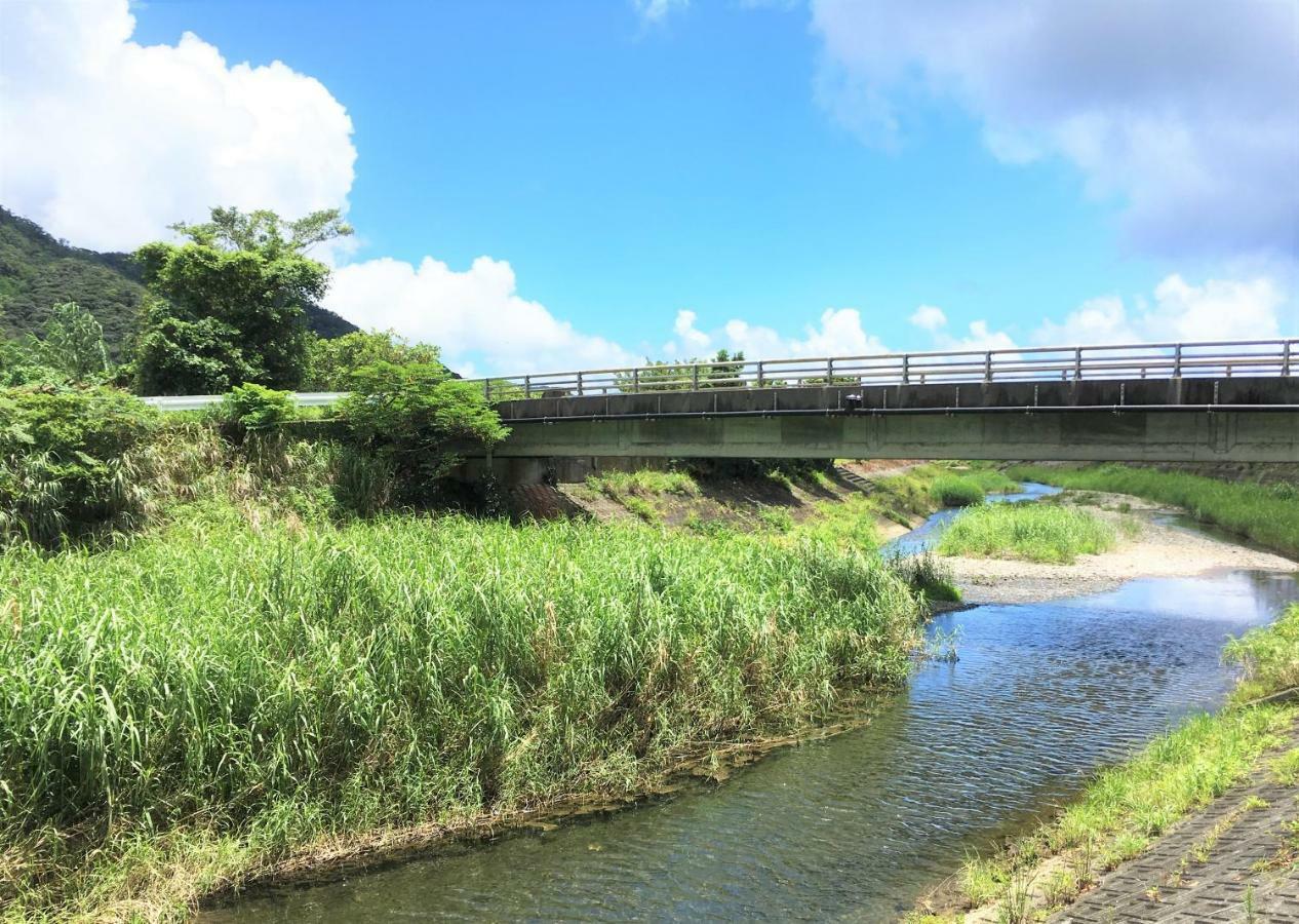 奄美ゲストハウス Hub A Nice Inn Setouchi  Exterior foto